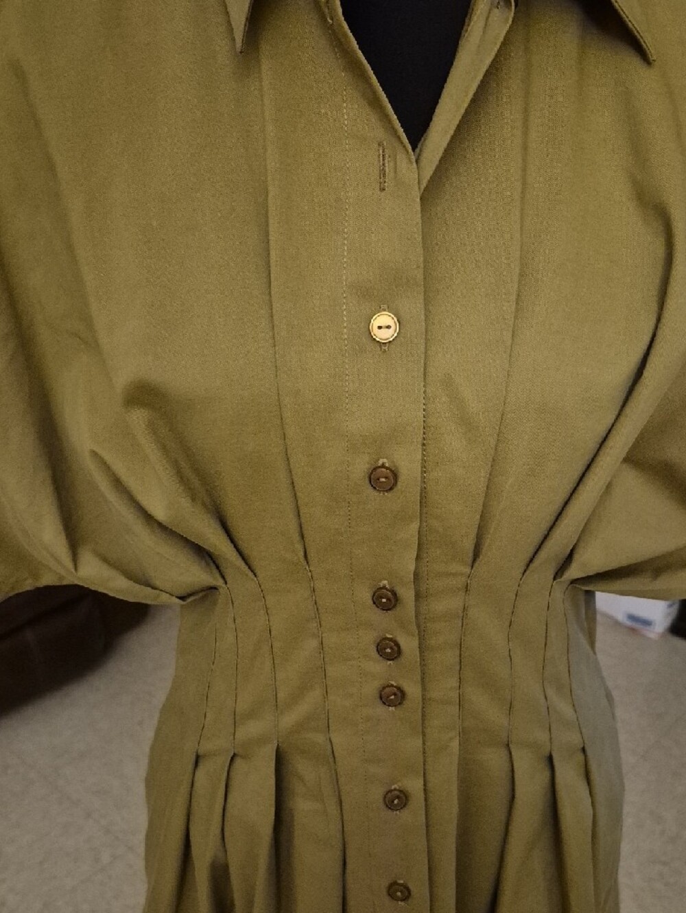 Exquise Olive Button-Front Maxi Dress with Puff Sleeves - Picture 3 of 10